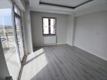 GÜVENAY - ÇORUM ÇEPNİ MAH. KENT PARK ALTI 2+1 KİRALIK DAİRE