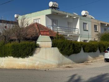 CİHANGİR'DE BAHÇELİ SATILIK İKİZ MÜSTAKİL  EV 