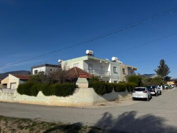 CİHANGİR'DE BAHÇELİ SATILIK İKİZ MÜSTAKİL  EV 