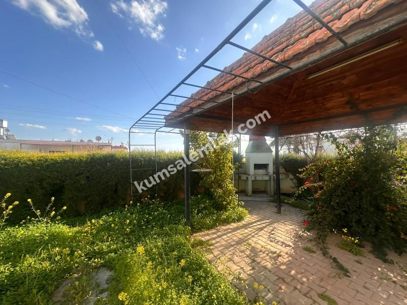 CİHANGİR'DE BAHÇELİ SATILIK İKİZ MÜSTAKİL  EV 