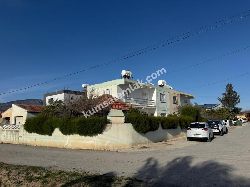 CİHANGİR'DE BAHÇELİ SATILIK İKİZ MÜSTAKİL  EV 