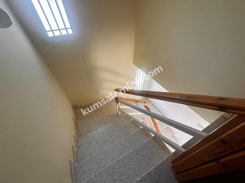 CİHANGİR'DE BAHÇELİ SATILIK İKİZ MÜSTAKİL  EV 