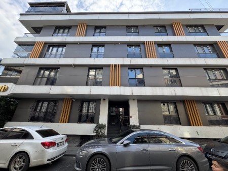 Çırçır'da Metro'ya 4 Dk 130 m2 Süper Lüks Daire Arakat Asansörlü Yeni Bina