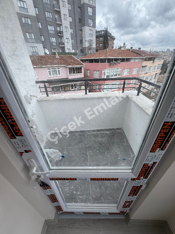 Alibeyköy Çarşı İçine Yakın 4+1 Sıfır Satılık Dubleks