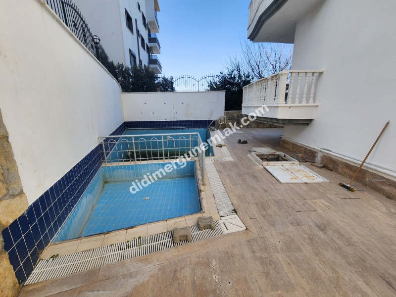 DİDİM HİSAR MAHALLESİ' NDE HAVUZLU SİTE İÇERİSİNDE 1+1 SATILIK DAİRE