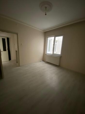 GÜVENAY - ÇORUM ULUKAVAK MAH. CUMHURİYET ORTAOKULU YANINDA 3+1 SATILIK DAİRE