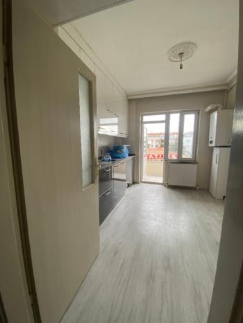 GÜVENAY - ÇORUM ULUKAVAK MAH. CUMHURİYET ORTAOKULU YANINDA 3+1 SATILIK DAİRE