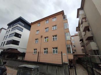 GÜVENAY - ÇORUM ÜÇTUTLAR MAH. ILICA SOKAKTA  EŞYALI KİRALIK 2+1 DAİRE