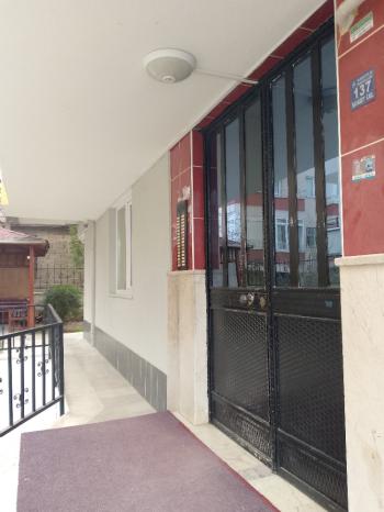 GÜVENAY - ÇORUM BAHÇELİEVLER  MAH. BAHABEY CADDESİ ÜZERİ 3+1 SATILIK DAİRE 