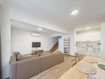 Marmaris Merkezde Bahçeli, Konforlu, Full Eşyalı 2+1 Dubleks