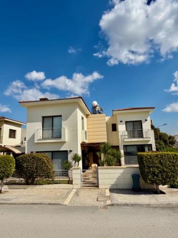 Lefkoşa Hamitköy'de Türk Tapulu 4 Yatak Odalı Müstakil Bahçeli Satılık Villa