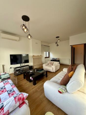 Lefkoşa Hamitköy'de Türk Tapulu 4 Yatak Odalı Müstakil Bahçeli Satılık Villa