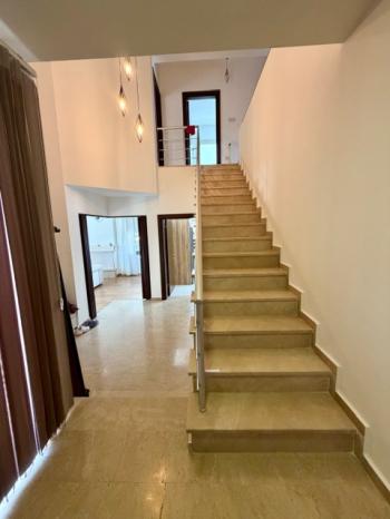 Lefkoşa Hamitköy'de Türk Tapulu 4 Yatak Odalı Müstakil Bahçeli Satılık Villa