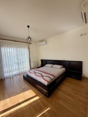 Lefkoşa Hamitköy'de Türk Tapulu 4 Yatak Odalı Müstakil Bahçeli Satılık Villa