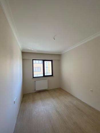 ARTI'DAN ÖZLÜCE'NİN MERKEZİNDE SATILIK HAVUZLU 3+1 DAİRE