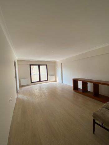 ARTI'DAN ÖZLÜCE'NİN MERKEZİNDE SATILIK HAVUZLU 3+1 DAİRE