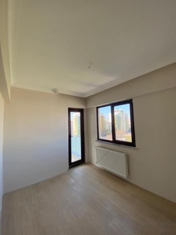 ARTI'DAN ÖZLÜCE'NİN MERKEZİNDE SATILIK HAVUZLU 3+1 DAİRE