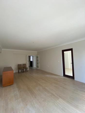 ARTI'DAN ÖZLÜCE'NİN MERKEZİNDE SATILIK HAVUZLU 3+1 DAİRE