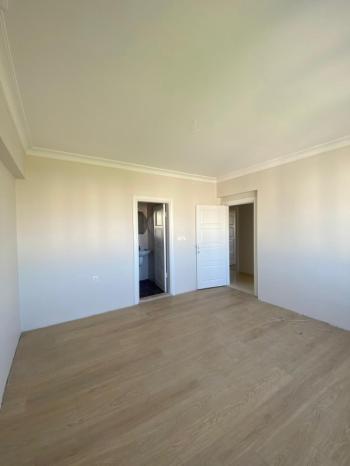 ARTI'DAN ÖZLÜCE'NİN MERKEZİNDE SATILIK HAVUZLU 3+1 DAİRE