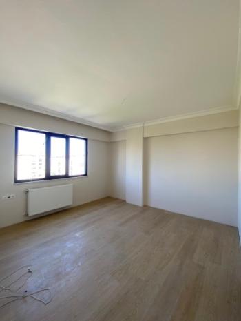 ARTI'DAN ÖZLÜCE'NİN MERKEZİNDE SATILIK HAVUZLU 3+1 DAİRE