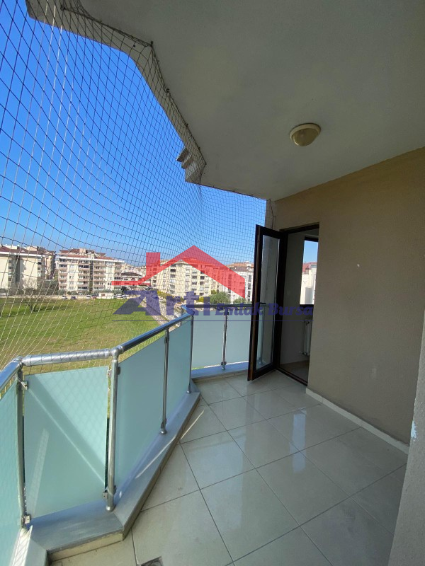 ARTI'DAN ÖZLÜCE'NİN MERKEZİNDE SATILIK HAVUZLU 3+1 DAİRE
