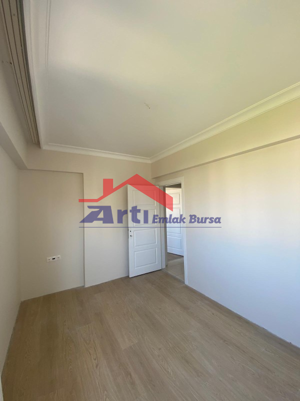 ARTI'DAN ÖZLÜCE'NİN MERKEZİNDE SATILIK HAVUZLU 3+1 DAİRE