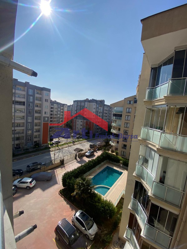 ARTI'DAN ÖZLÜCE'NİN MERKEZİNDE SATILIK HAVUZLU 3+1 DAİRE