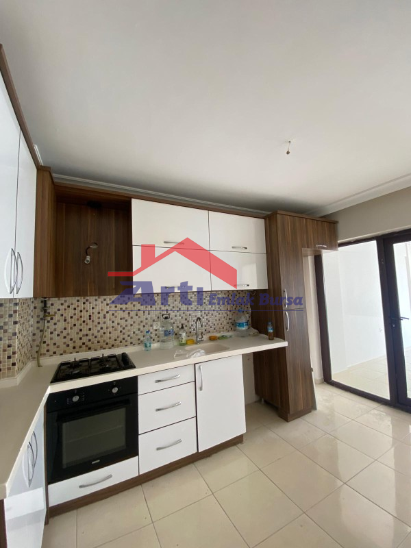 ARTI'DAN ÖZLÜCE'NİN MERKEZİNDE SATILIK HAVUZLU 3+1 DAİRE
