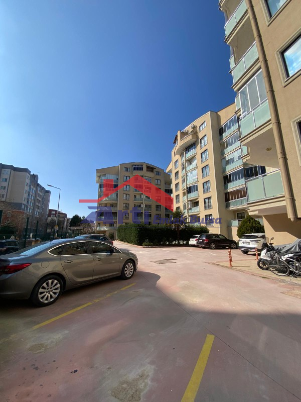ARTI'DAN ÖZLÜCE'NİN MERKEZİNDE SATILIK HAVUZLU 3+1 DAİRE