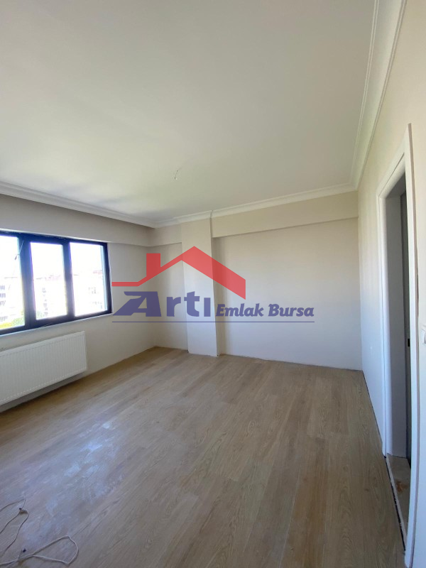 ARTI'DAN ÖZLÜCE'NİN MERKEZİNDE SATILIK HAVUZLU 3+1 DAİRE