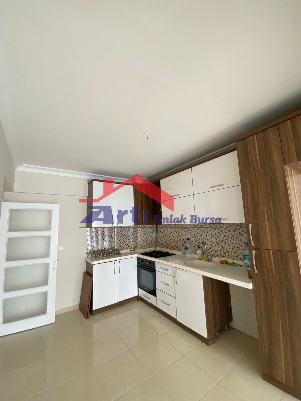 ARTI'DAN ÖZLÜCE'NİN MERKEZİNDE SATILIK HAVUZLU 3+1 DAİRE