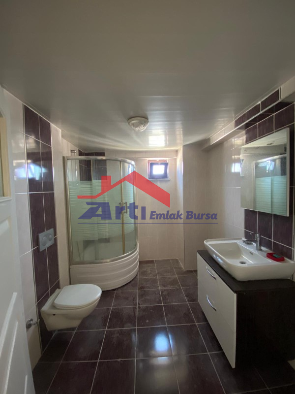 ARTI'DAN ÖZLÜCE'NİN MERKEZİNDE SATILIK HAVUZLU 3+1 DAİRE