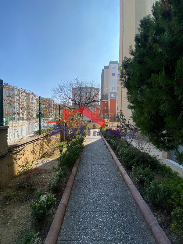ARTI'DAN ÖZLÜCE'NİN MERKEZİNDE SATILIK HAVUZLU 3+1 DAİRE