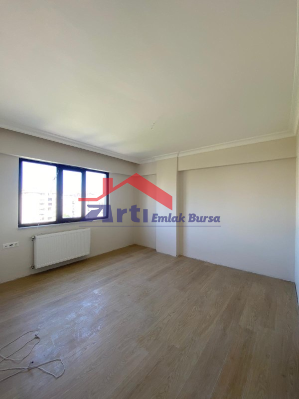 ARTI'DAN ÖZLÜCE'NİN MERKEZİNDE SATILIK HAVUZLU 3+1 DAİRE