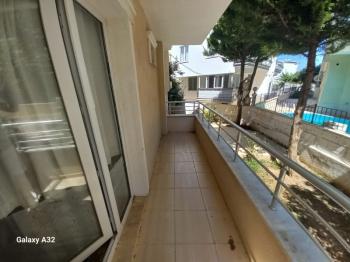 DİDİM ALTINKUM MAHALLESİ' NDE DENİZE YÜRÜME MESAFESİNDE 4 BALKONLU-PARK CEPHELİ  EŞYALI 2+1 SATILIK DAİRE