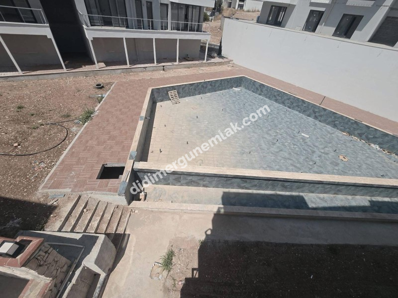 YENİ MAHALLE’DE | 0 BİNA | OLİMPİK HAVUZLU SİTE | 2+1 SATILIK DAİRE FİYAT: 6.250.000