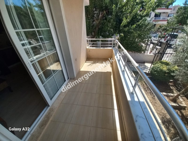 DİDİM ALTINKUM MAHALLESİ' NDE DENİZE YÜRÜME MESAFESİNDE 4 BALKONLU-PARK CEPHELİ  EŞYALI 2+1 SATILIK DAİRE