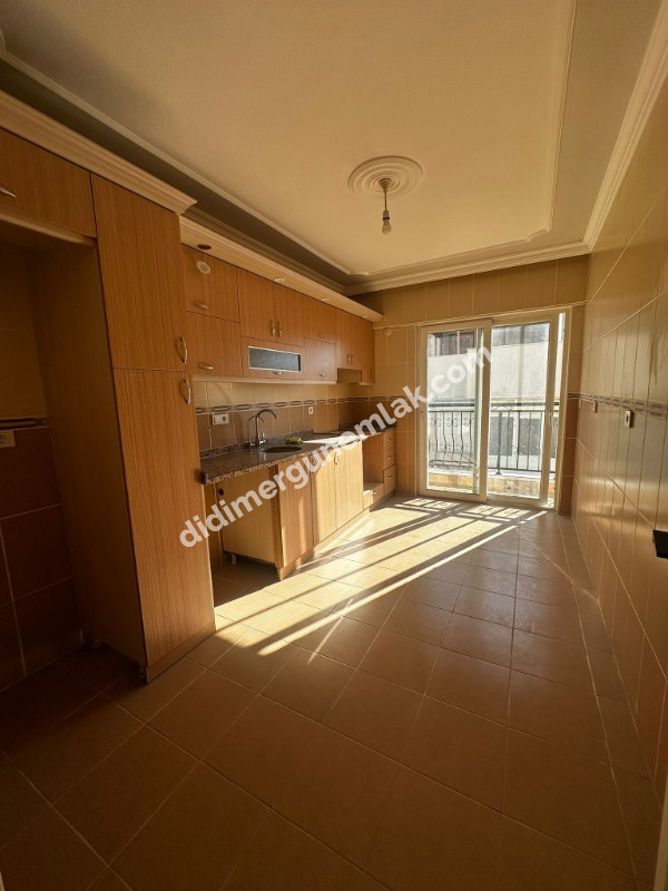 DİDİM YENİ MAHALLE' DE TAPU MÜDÜRLÜĞÜ DAİRESİ YANI - AYRI MUTFAK SATILIK  3+1 SATILIK DAİRE
