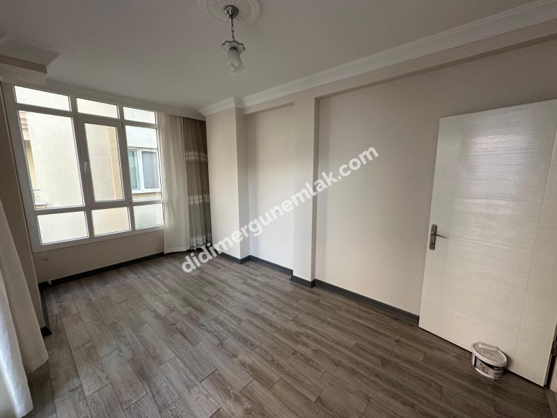 DİDİM EFELER MAHALLESİ' NDE DÜKKAN ÜSTÜ 1.KAT 3+1 SATILIK DAİRE