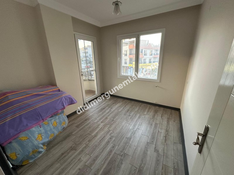 DİDİM EFELER MAHALLESİ' NDE DÜKKAN ÜSTÜ 1.KAT 3+1 SATILIK DAİRE