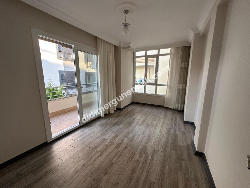DİDİM EFELER MAHALLESİ' NDE DÜKKAN ÜSTÜ 1.KAT 3+1 SATILIK DAİRE