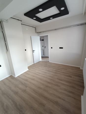GÜVENAY - ÇORUM BAHÇELİEVLER ANADOLU LİSESİ CİVARI SATILIK 2+1 DAİRE