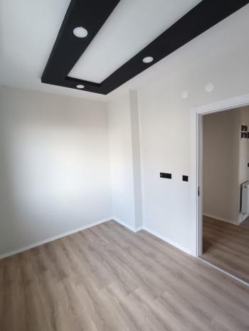 GÜVENAY - ÇORUM BAHÇELİEVLER ANADOLU LİSESİ CİVARI SATILIK 2+1 DAİRE