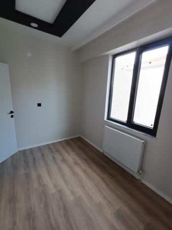 GÜVENAY - ÇORUM BAHÇELİEVLER ANADOLU LİSESİ CİVARI SATILIK 2+1 DAİRE