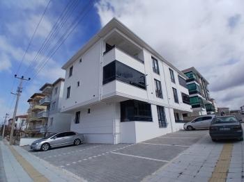 GÜVENAY - ÇORUM BAHÇELİEVLER ANADOLU LİSESİ CİVARI SATILIK 2+1 DAİRE