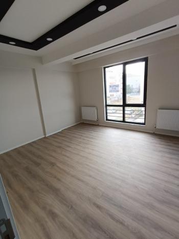 GÜVENAY - ÇORUM BAHÇELİEVLER ANADOLU LİSESİ CİVARI SATILIK 2+1 DAİRE