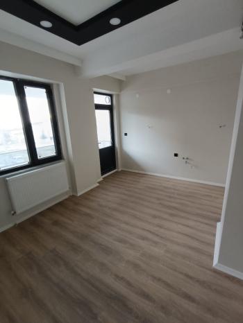 GÜVENAY - ÇORUM BAHÇELİEVLER ANADOLU LİSESİ CİVARI SATILIK 2+1 DAİRE