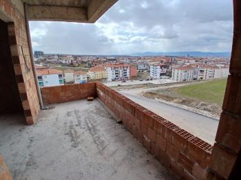 GÜVENAY - ÇORUM BAHÇELİEVLER MAH.YAVRUTURNA ORTAOKULU CİVARI SATILIK 3+0 DAİRE