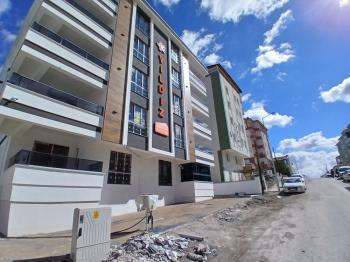 GÜVENAY - ÇORUM BAHÇELİEVLER MAH. CUMARTESİ PAZARI CİVARI SATILIK 3+1 LÜKS DAİRE