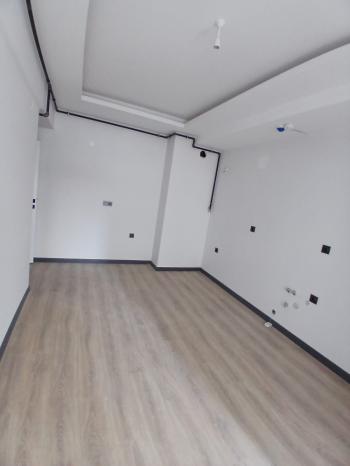 GÜVENAY - ÇORUM BAHÇELİEVLER MAH. CUMARTESİ PAZARI CİVARI SATILIK 3+1 LÜKS DAİRE